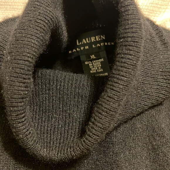 100% cashmere turtleneck - Picture 3 of 4